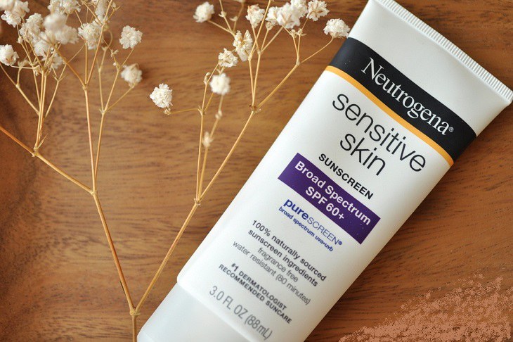 Neutrogena Sensitive Skin Sunscreen SPF 60+