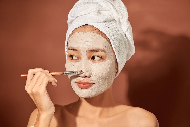 Đắp mặt nạ Innisfree lên da đúng cách sẽ giúp phát huy được công dụng của sản phẩm