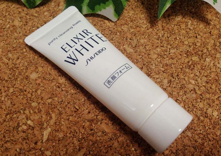 Shiseido Elixir White Purify Cleansing Foam - tái tạo làn da