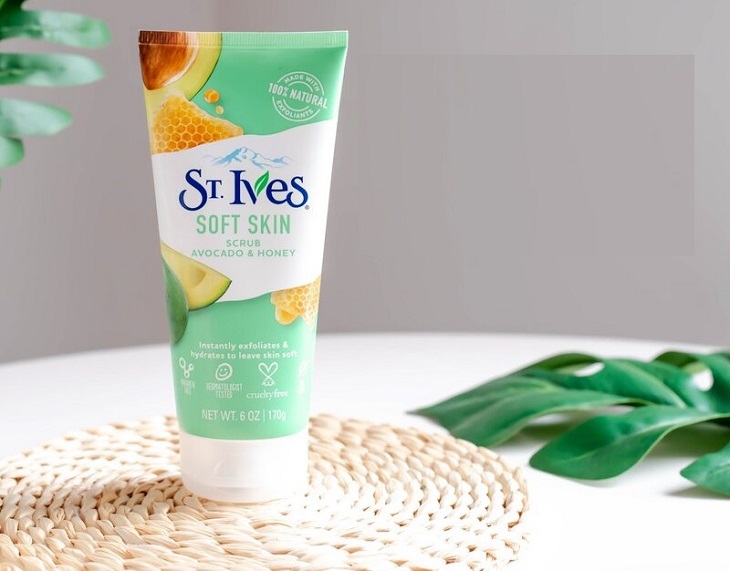 St.Ives Soft Skin Avocado And Honey Face Scrub rửa mặt dịu nhẹ 