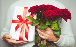 TOP 7 Gợi Ý Tặng Quà Valentine Cho Bạn Gái Cực Lãng Mạn, Tâm Lý