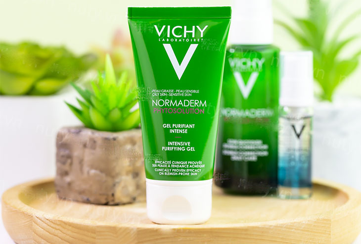 Gel rửa mặt Vichy giúp làm sạch da, ngăn ngừa mụn hiệu quả