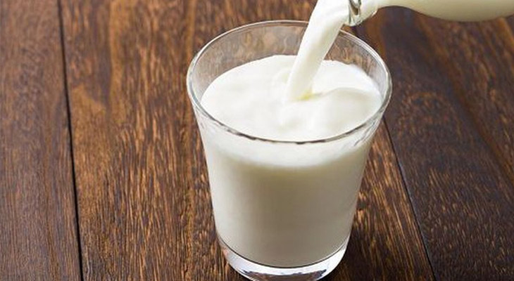 Ly sữa nóng không đường giúp giảm cơn đói hiệu quả