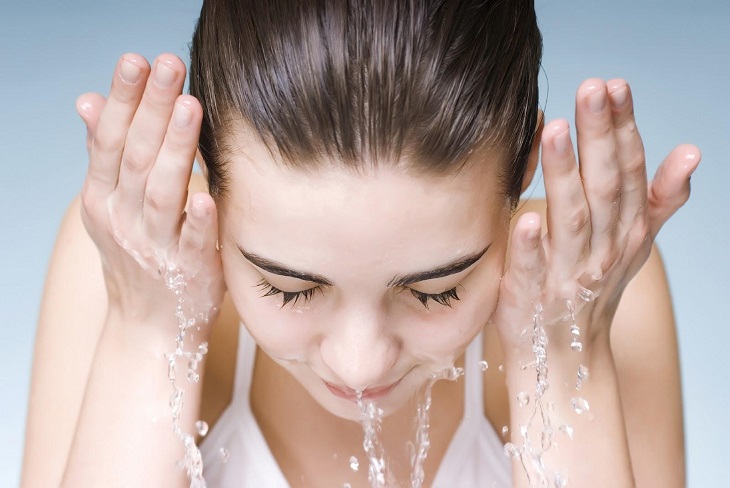Rửa mặt đúng cách sẽ giúp bạn đạt được kết quả như mong muốn