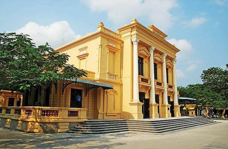 Nhà hát Thành Phố là địa điểm chụp ảnh vintage đẹp ở Hải Phòng