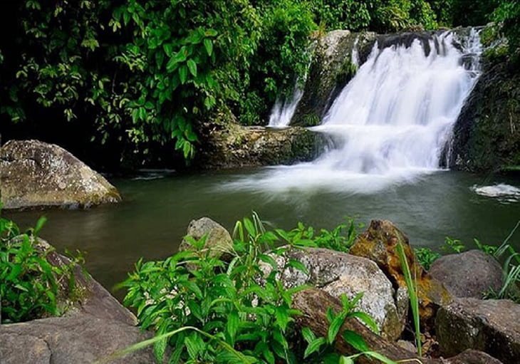 Cửu thác Tú Sơn là địa điểm du lịch được nhiều người yêu thích