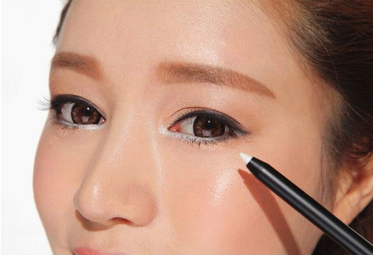 Tips makeup giúp vùng mắt nổi bật hơn