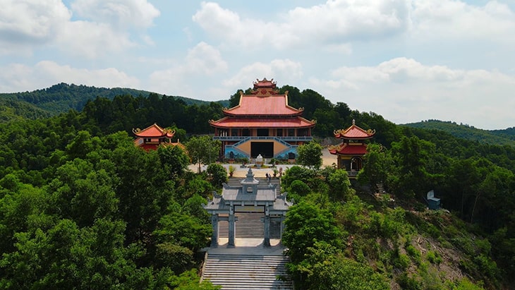 Toàn cảnh khu Thiền viện Trúc Lâm Phượng Hoàng