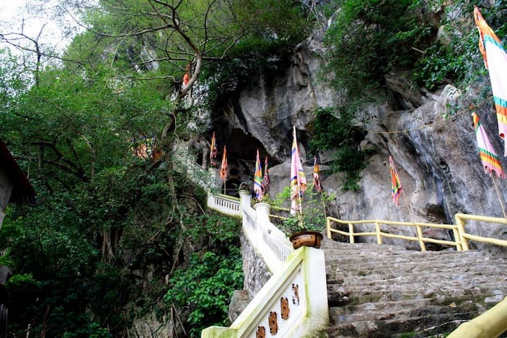 Những điểm chụp ảnh đẹp ở Lạng Sơn nhất định phải có di tích Chùa Tiên