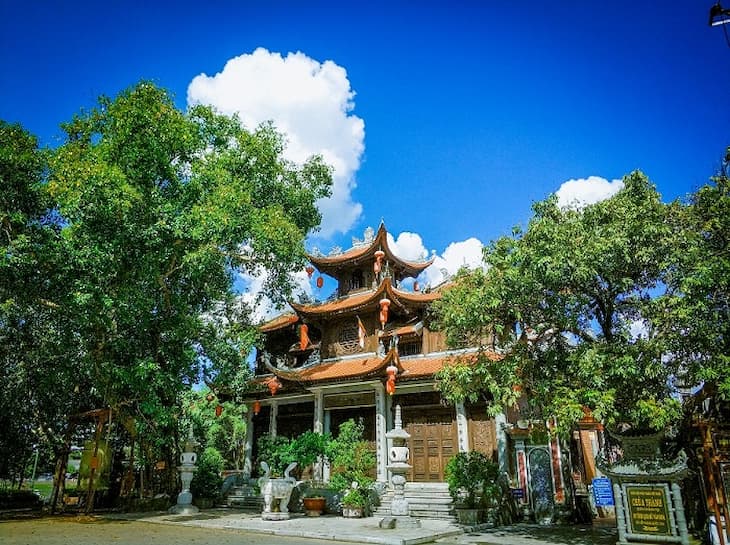Chùa Thành là một trong những địa điểm chụp ảnh đẹp ở Lạng Sơn thu hút du khách nhất
