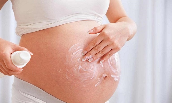 Kem chống nắng là sản phẩm dưỡng da không thể thiếu trong thời kỳ thai kỳ