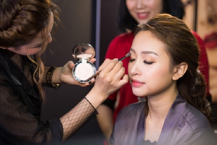 Chi Chan Make Up Store là địa chỉ makeup Cần Thơ dự sự kiện chuyên nghiệp