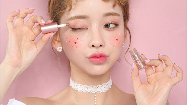 Bạn cũng có thể tham khảo make up nhẹn nhàng Hàn Quốc