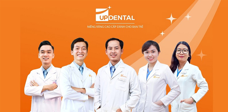Up Dental sở hữu đội ngũ bác sĩ, chuyên gia giỏi hàng đầu