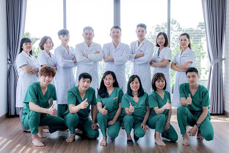 Nha khoa Bác sĩ Trung tại Long Biên có đội ngũ bác sĩ uy tín, chất lượng