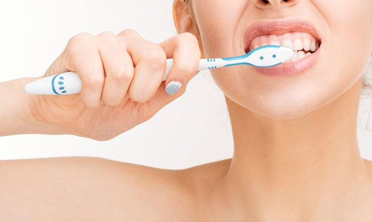 Bệnh nhân nên chủ động chăm sóc răng kỹ để đạt hiệu quả chỉnh nha