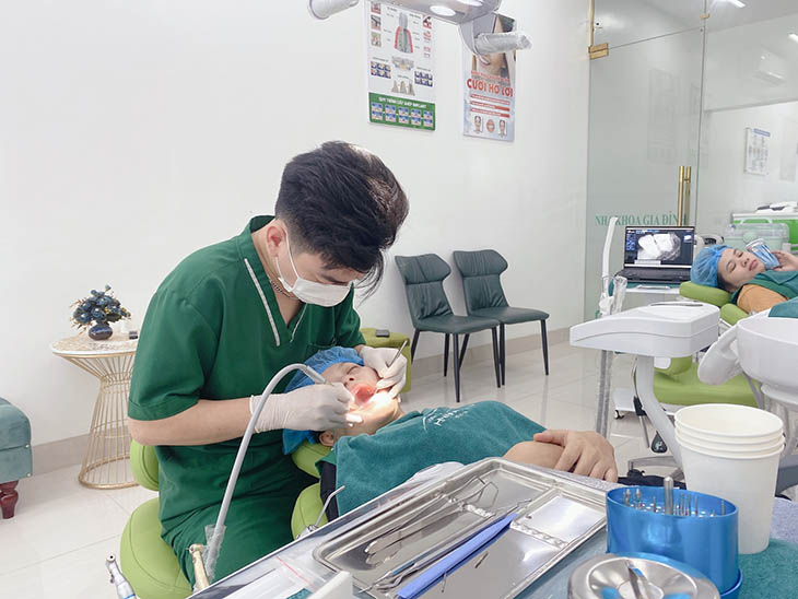 Nha khoa Gia Đình cung cấp đa dạng các dịch vụ chăm sóc răng miệng
