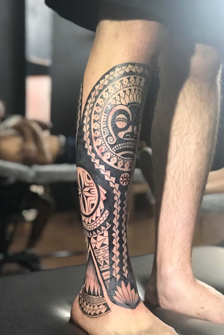Hình xăm chân bộ lạc Maori